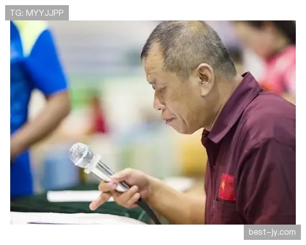 中立球规则：适用情形与裁判恢复比赛的判定标准